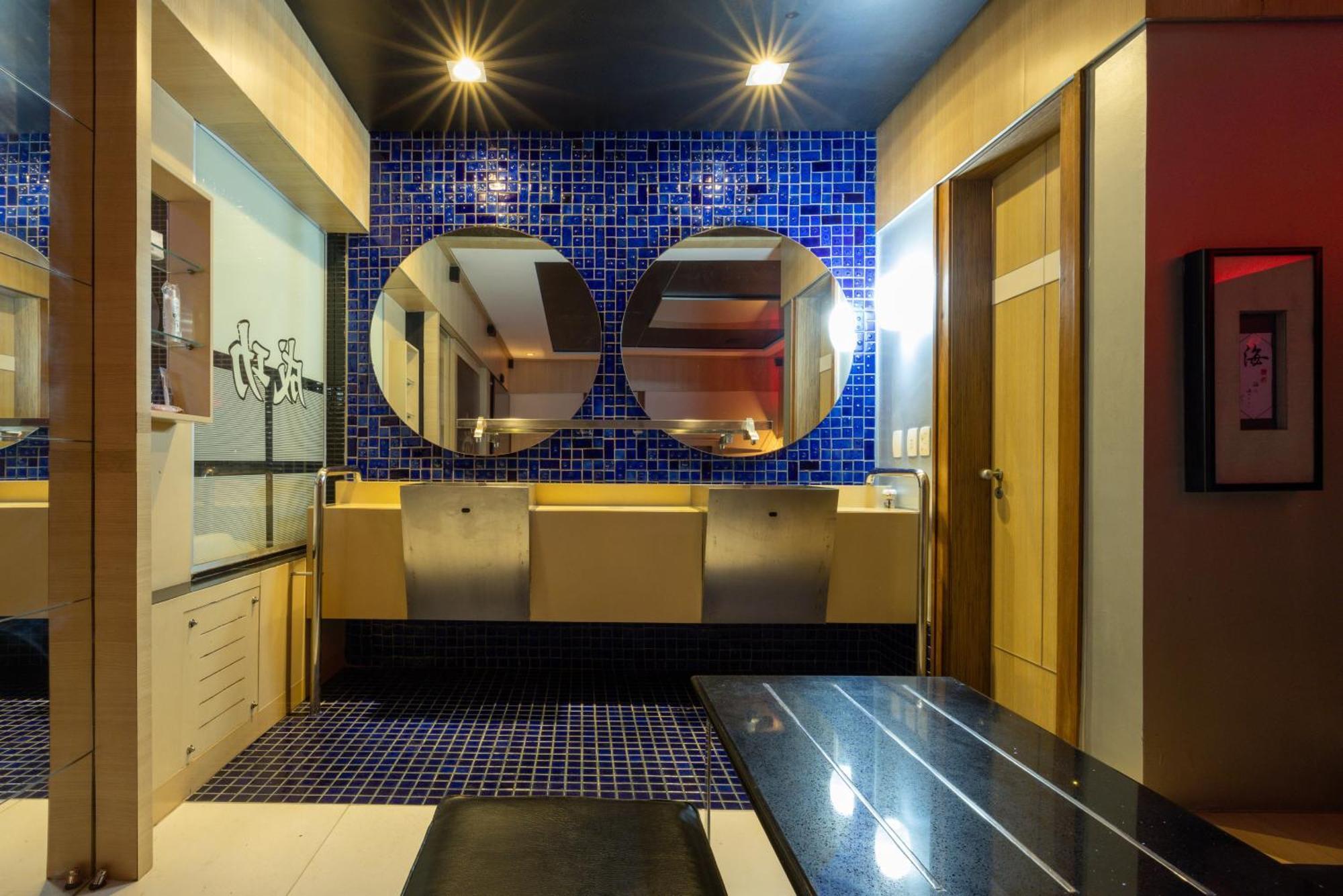 Hotel do amor Dragon (adults Only) *